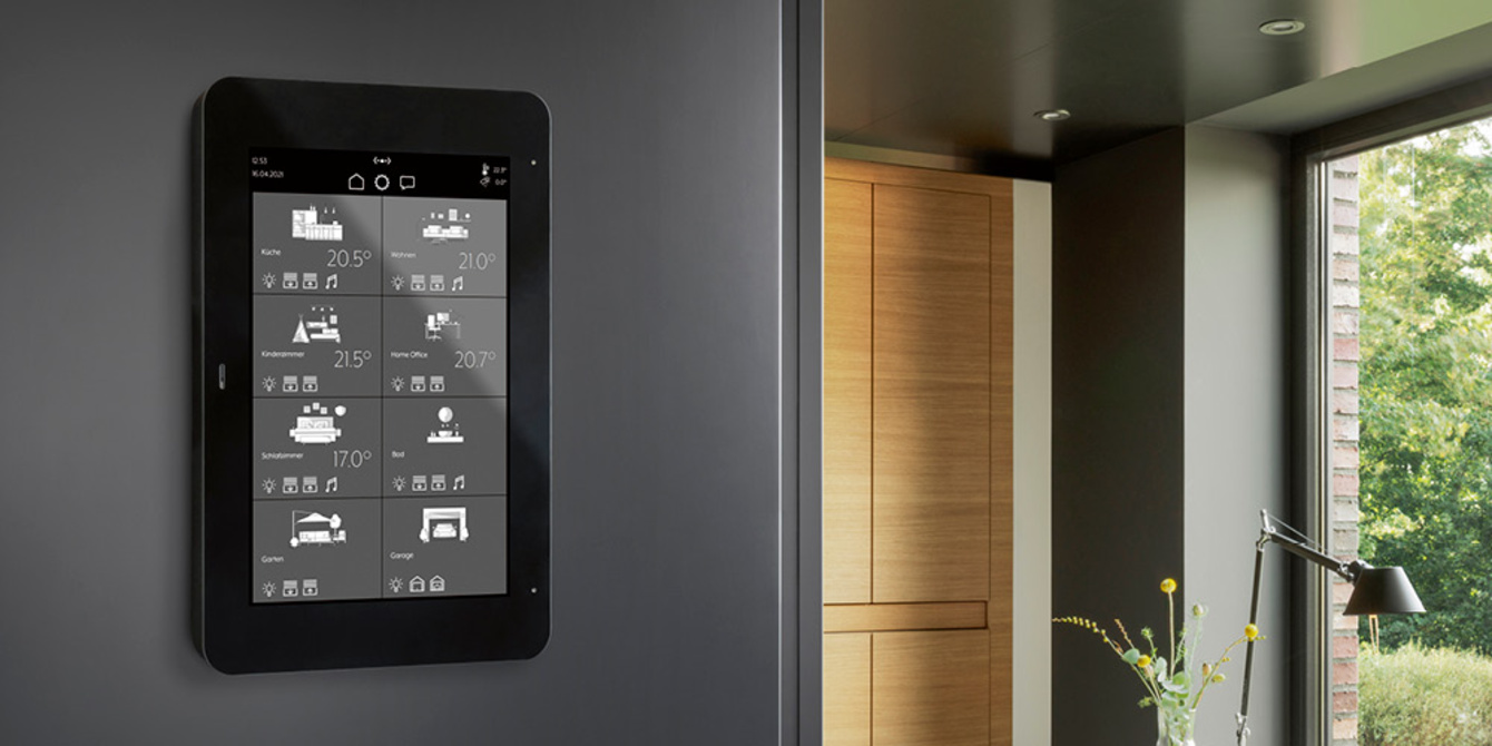 JUNG Smart Panel 8 bei Elektro Erhard in Reichenbach